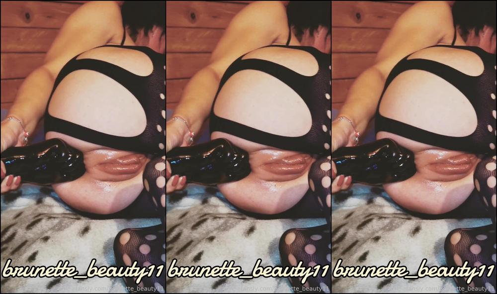 Brunette beauty11 2022-09-13 at 19-38 Fansly (anal_goddess)