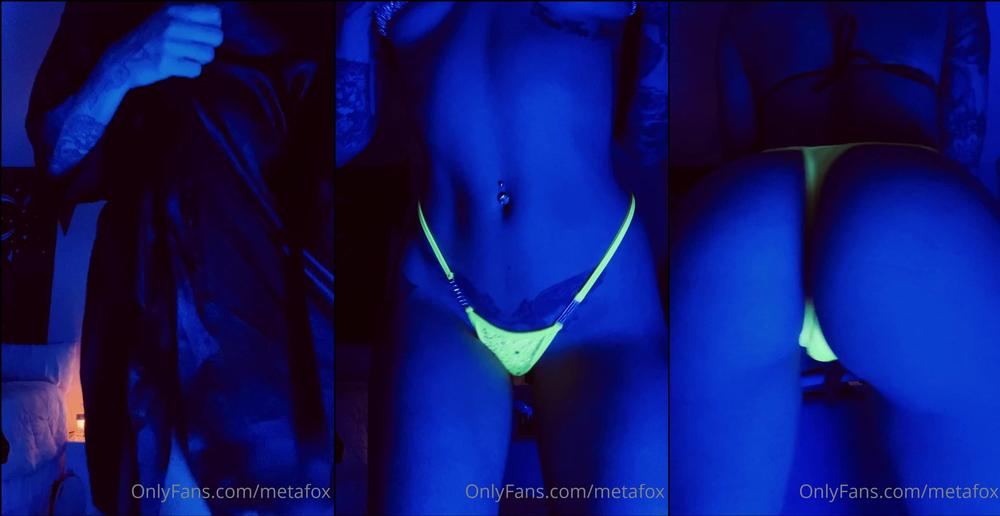 yourfavoritefox 04 08 2020 642855100 Dm me for a private dance to a song of your (or my) choosing