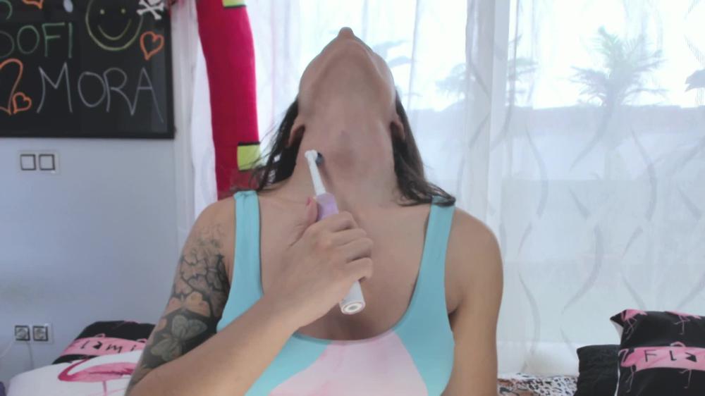 Toothbrush Neck Massage