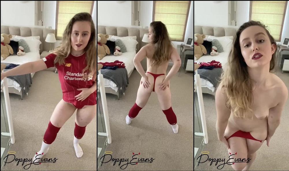 poppyevans 130150201 last seasons kit but still sexy