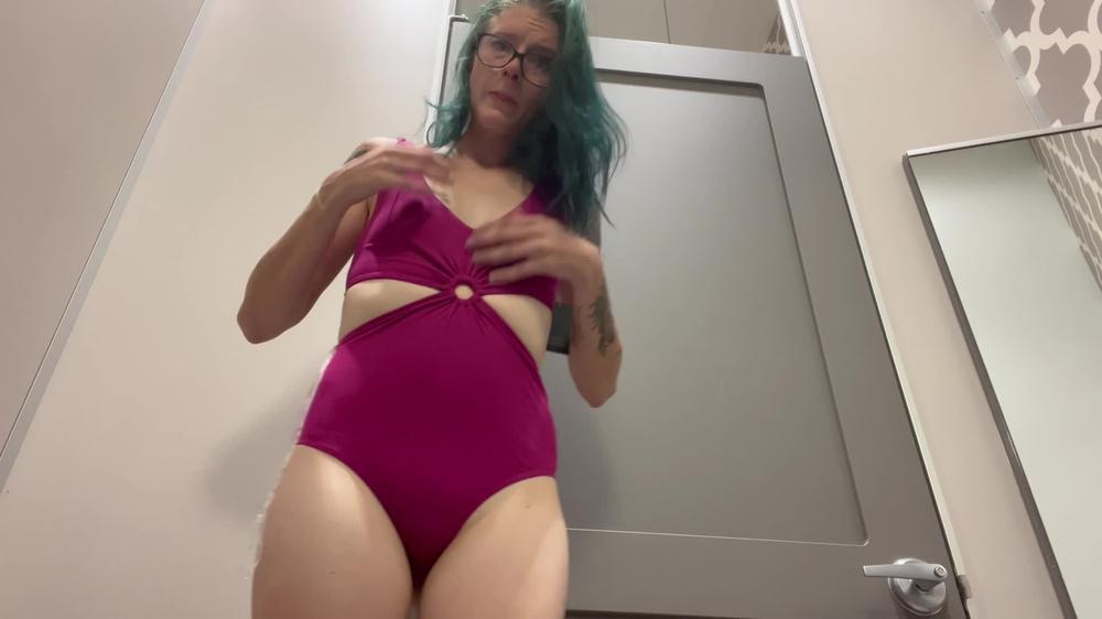 Dressing Room Quickie