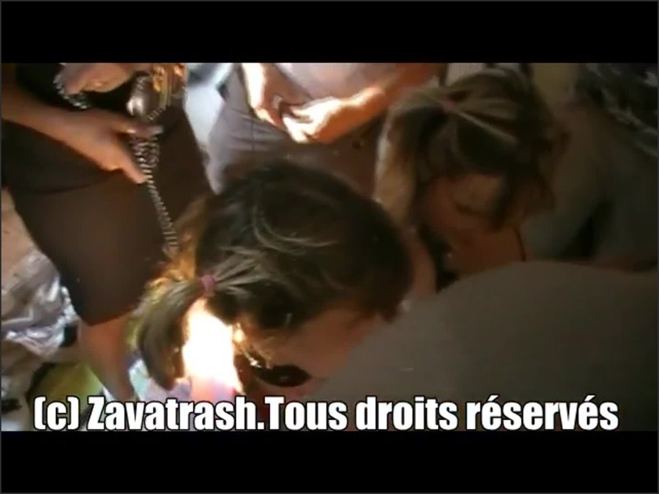 Zavatrash_Amateur_French_X264 (84)