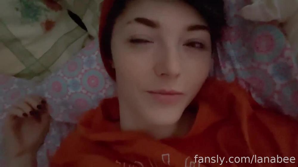 lanabee 2022-11-22 at 00-33 Fansly (Lana Bee 🐶 )