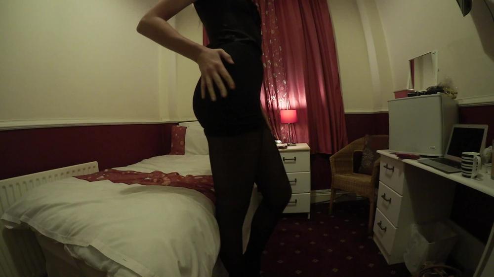 Ariel Anderssen Rub My Pantyhose