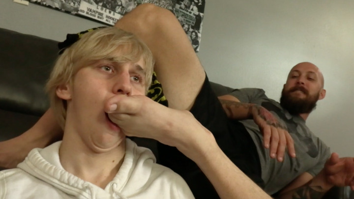 Dustin Foot Doms Frozen Elis