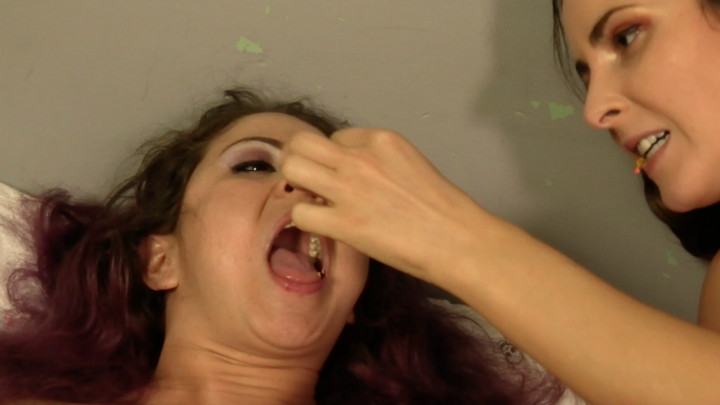 Giantess Gia & Helena Eat Ant People