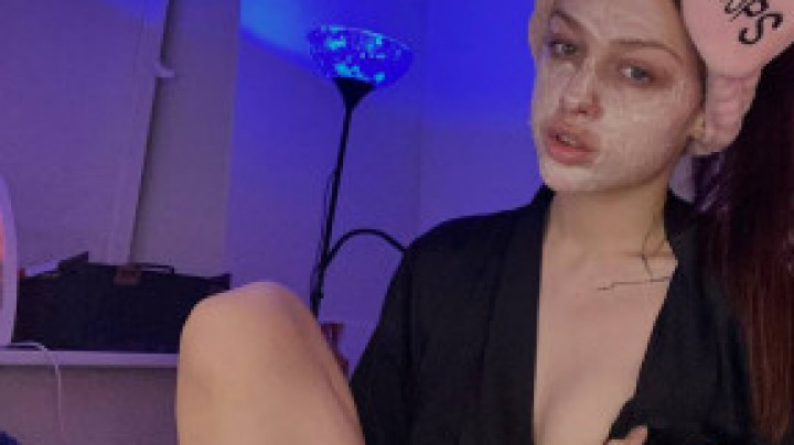 put mask on face,before bed - Jan 19, 2022