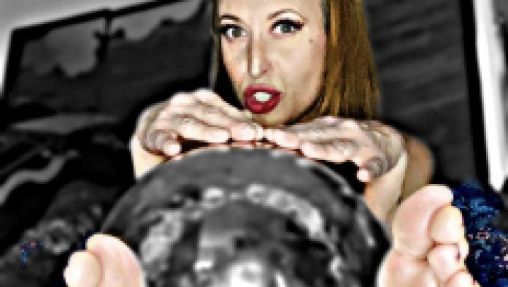 Queenmothersoles Fortune Teller Footnosis