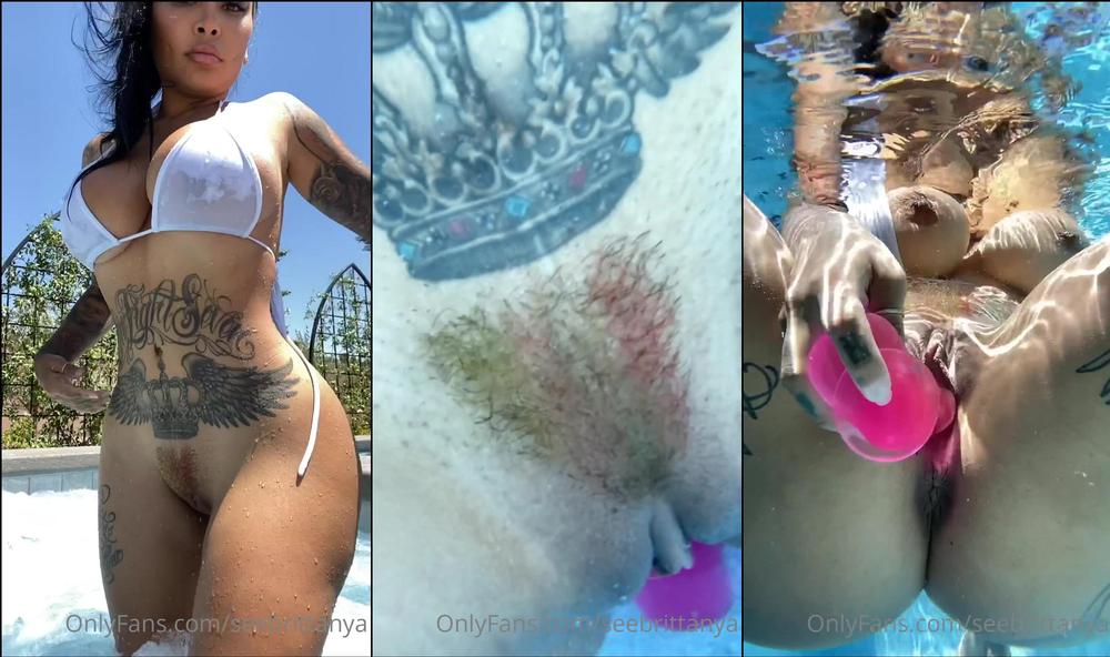 seebrittanya 02 07 2020 75083464 Putting_it_in_me_under_water_feels_so_good