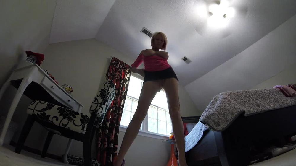Buddahsplayground Upskirt Peeking