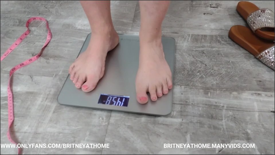 Britney Athome Pregnant Weight And Measure 25 Weeks