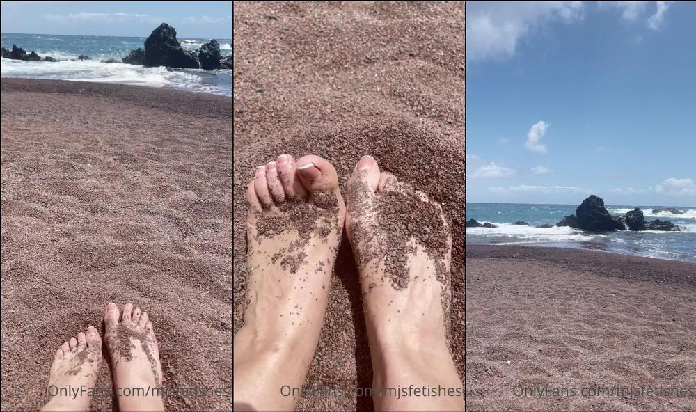 mjsfetishes 05 09 2021 2212902750 The red sand beach was a bit of a hike to get to. Some bouldering rock climbing I just h