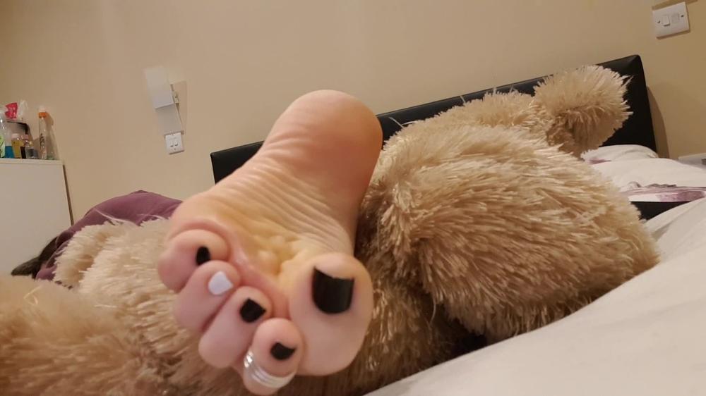 vegan_footqueen 03 01 2018 5986381 wrinkly soles