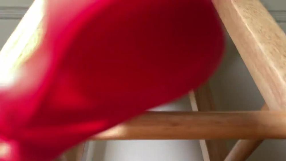 Ebony Removes Red Nylons On A Stool