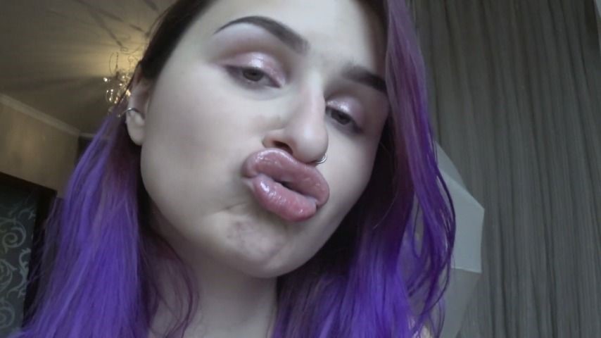 Marysweeeet Pinky Lip Smelling 30