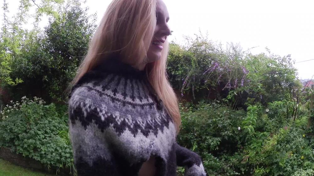 Ariel Anderssen Destroying My Rollneck Sweater