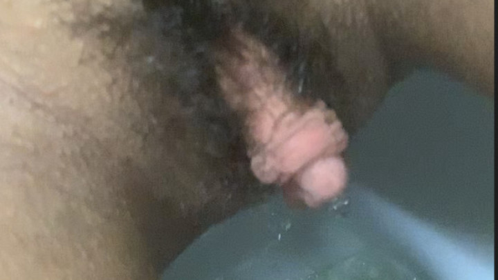 I peeing and riding dildo in the toilet - July 08, 2019
