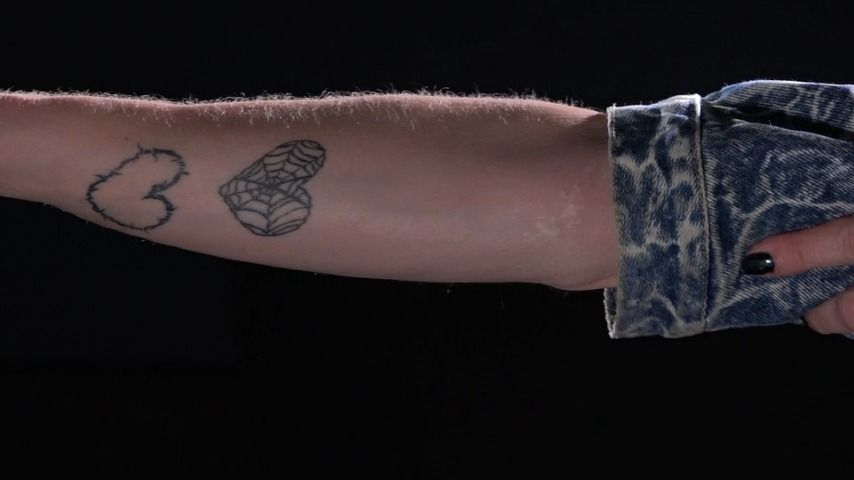 Alice Shows You Her Arm Hair HD