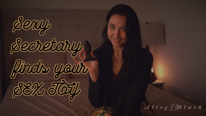 Sexy Secretary finds your Sex Toy - May 27, 2023