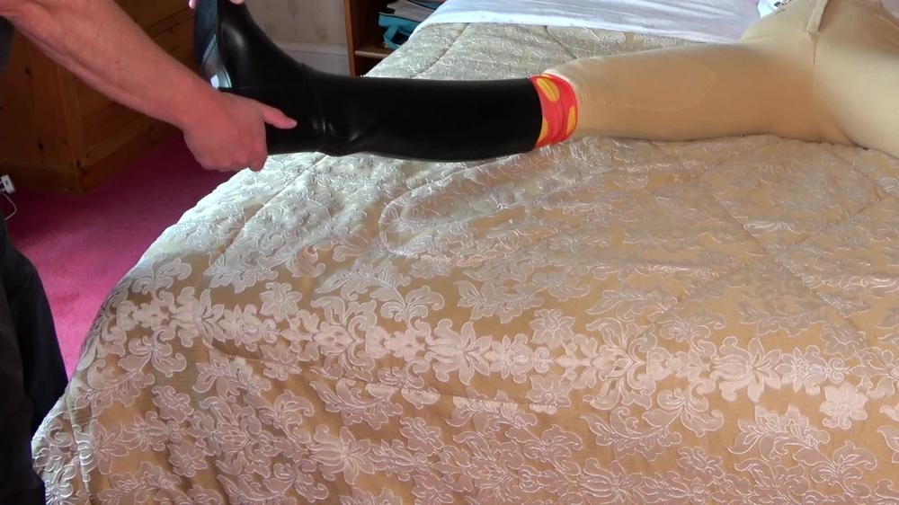 Ariel Anderssen Spreadeagled Boots Pulled Off