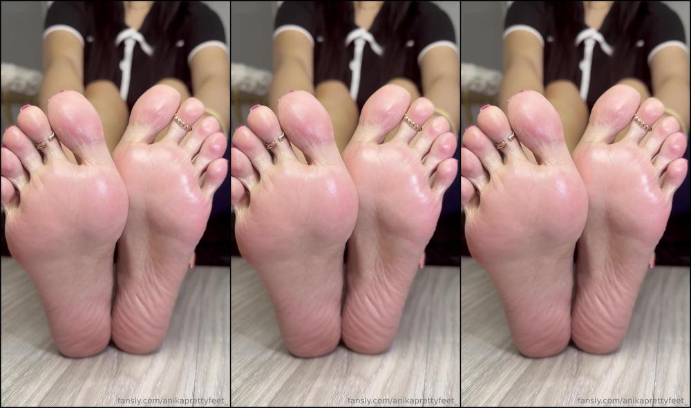 anikaprettyfeet  2023-09-30 at 20-15 Fansly (Anikaddicted)