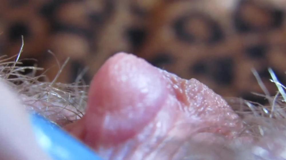 Cuteblonde666 Extreme Close Up Scenes On My Huge Clit