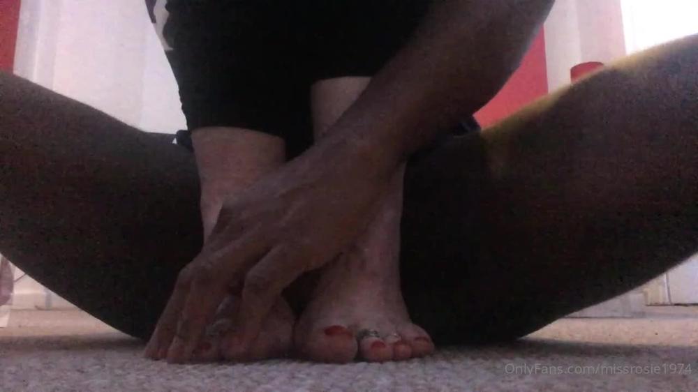 missrosie1974 02 11 2020 1184778115 again humping my tip toed feet