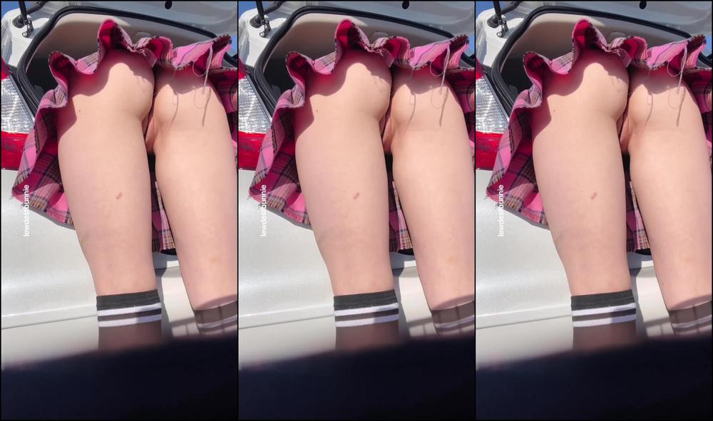 Lewdestbunnie - Exhibitionist Upskirt Compilation - Manyvids
