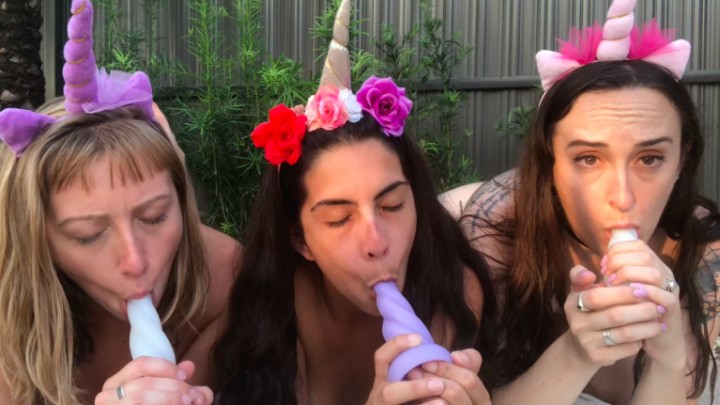 Blairlennox 3 Horny Unicorns