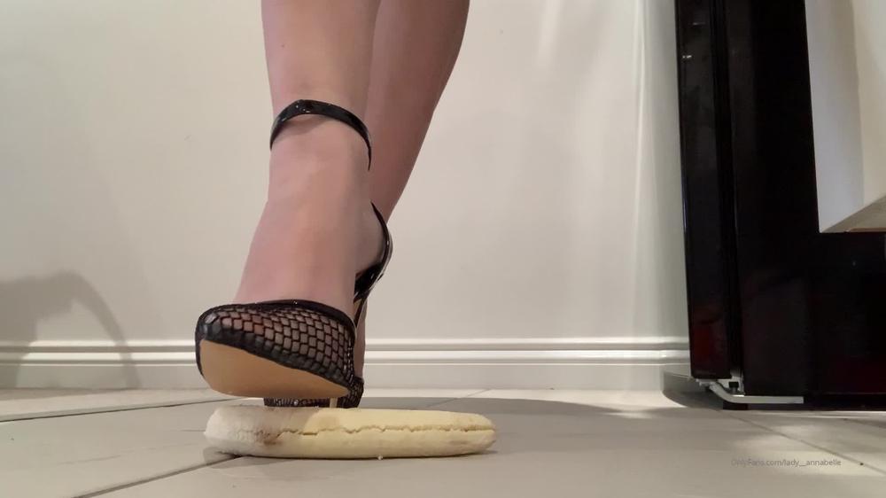 lady__annabelle 02 01 2020 116618550 I do love to crush a c0ck