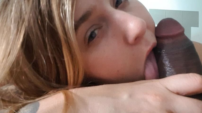 Embermae The Blowjob That Made Her Wetter Than He
