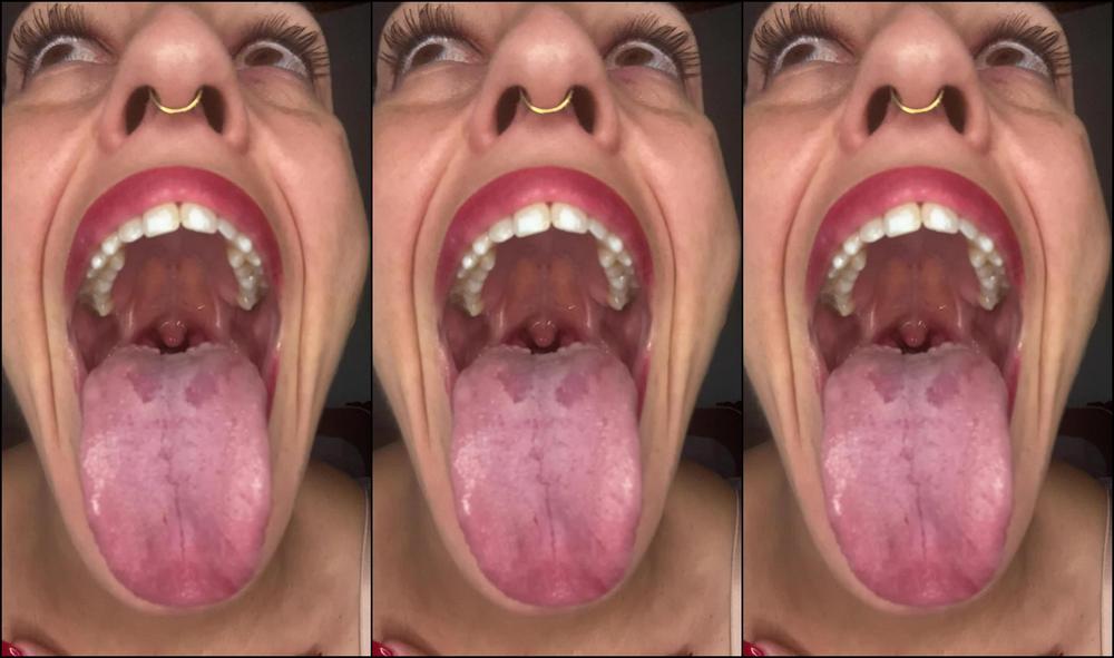 Emprexkala Worshipping The Cock