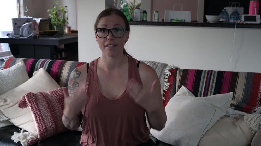 Yogabella Resisting Mom Gets Fucked Part 2