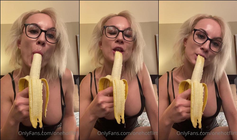 onehotflirt 01 03 2021 2043887945 Should I eat it or what should I do with