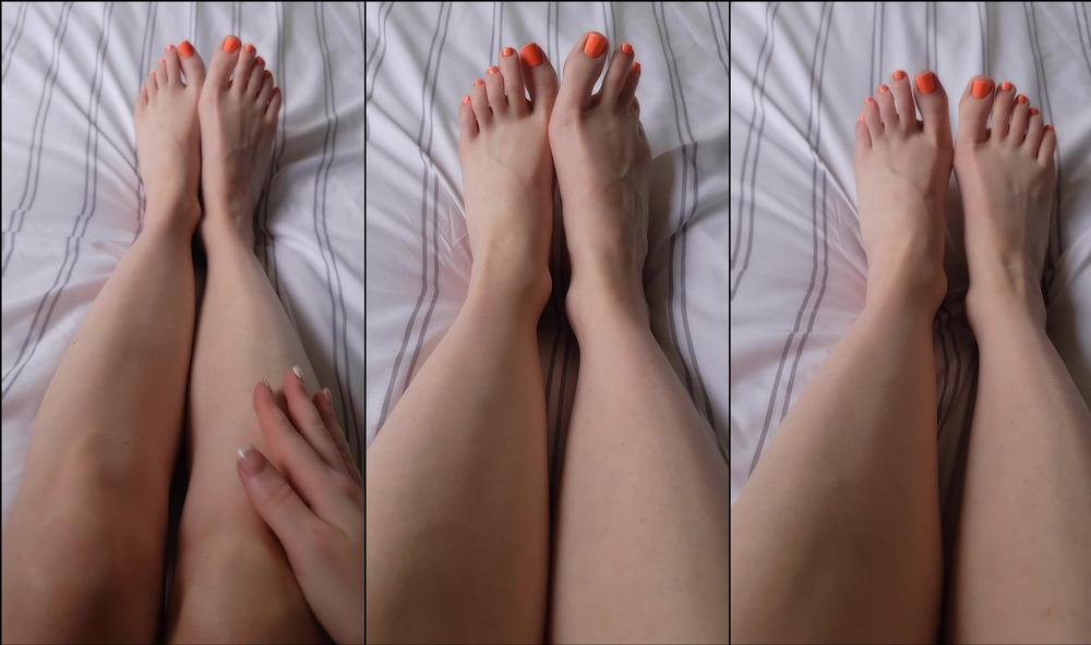 thetinyfeettreat 01 09 2022 2581304703 new pedicure and manicure shot on my new phone