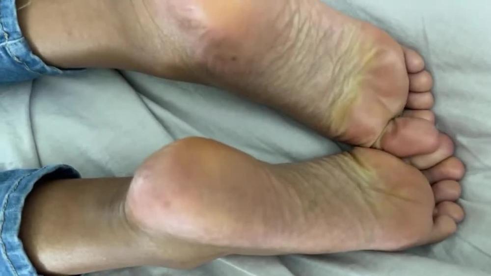 Ebony Feet Play