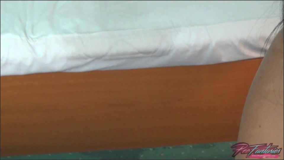 Wildeva P– The Hotel Room 3 Toilet Lid Bed