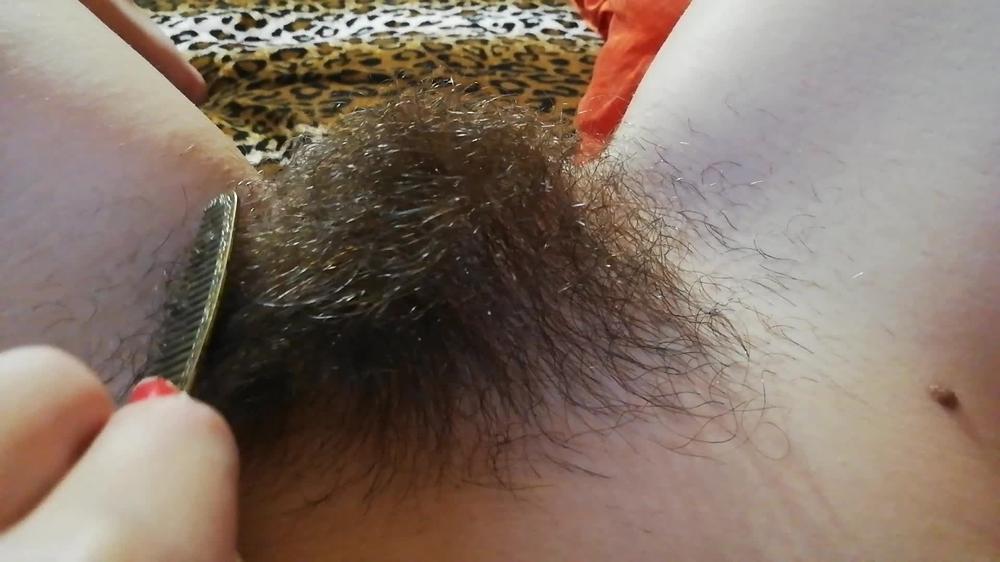 Cuteblonde666 Hairy Pussy Fetish Brushing The Bush