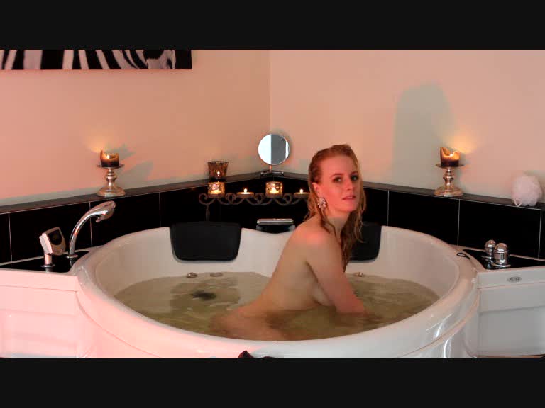 Join me in the bath - August 06, 2014