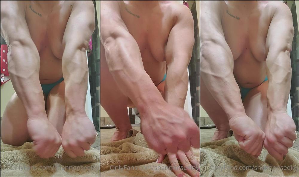 shannonseeley 01 01 2021 1998946420 Quick little forearm video for you. Check out those thick veins