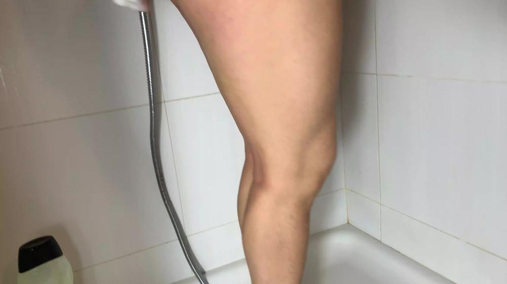 Washing My Pussy And Ass After Peeing
