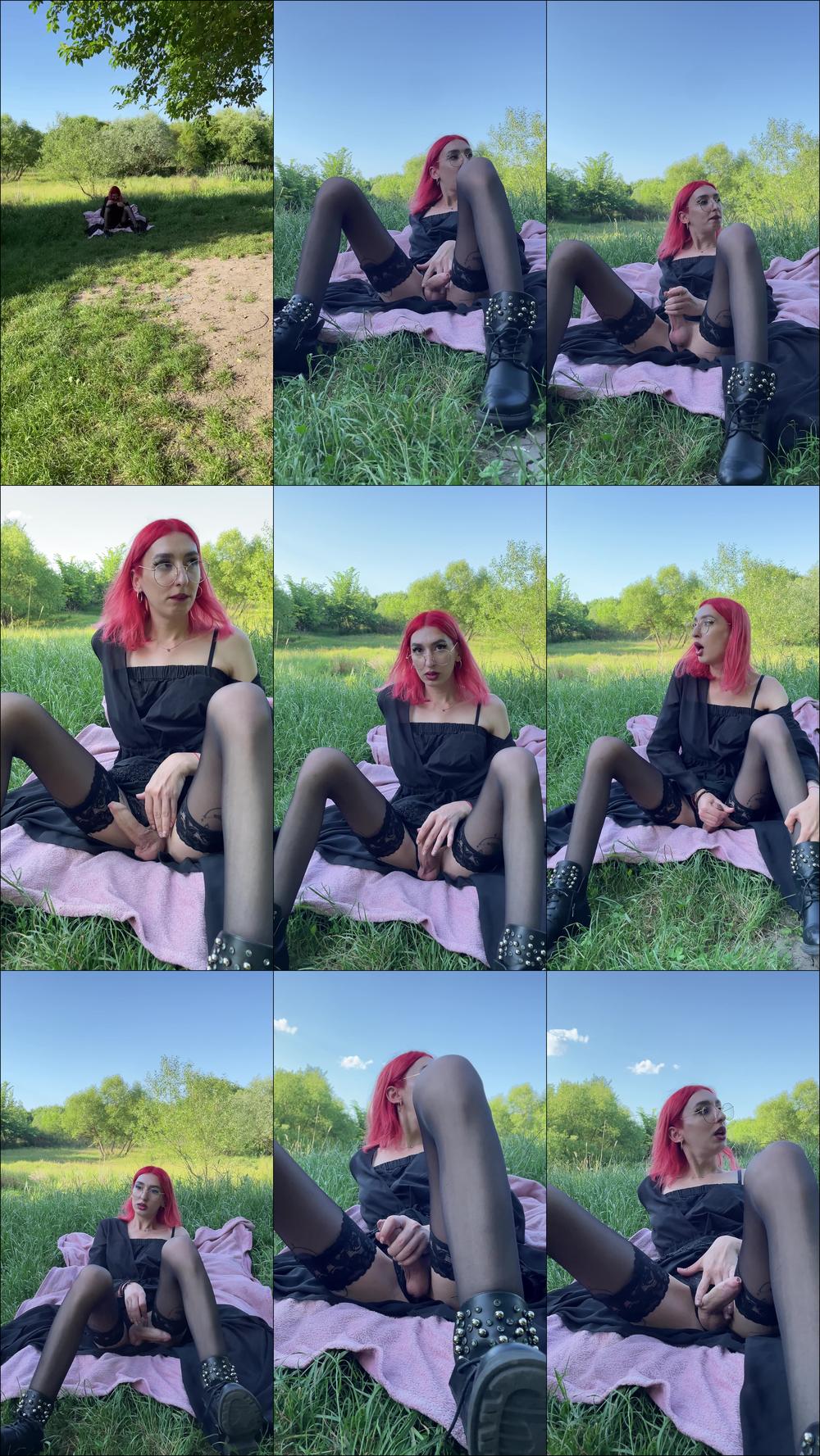 Outdoor masturbation - May 28, 2022
