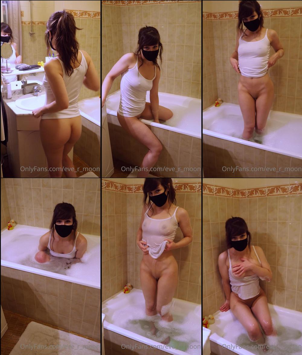 eve r moon 108268907 2021 02 12 it s vanillafriday 016 i m taking a bath with my tee shirt on because i m dumb af but i think you