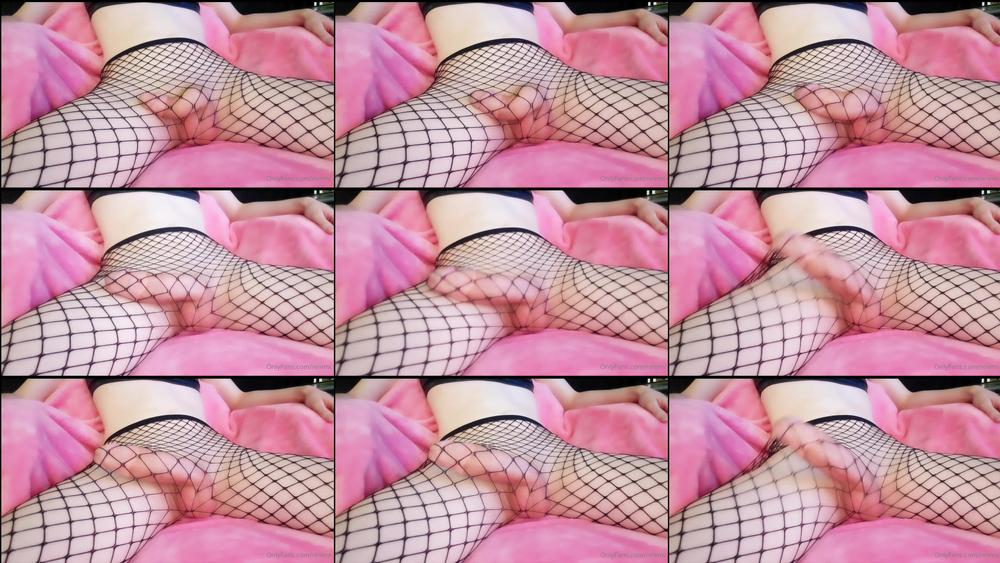 reiemi 01 08 2020 629775481 Sth in fishnet