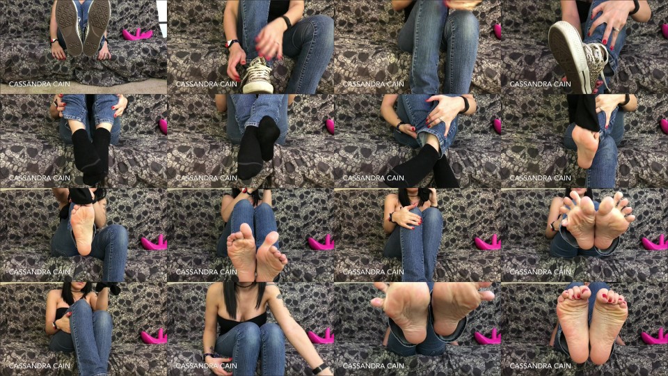 Cassandra Cain Dirty Sexy Smelly Feet