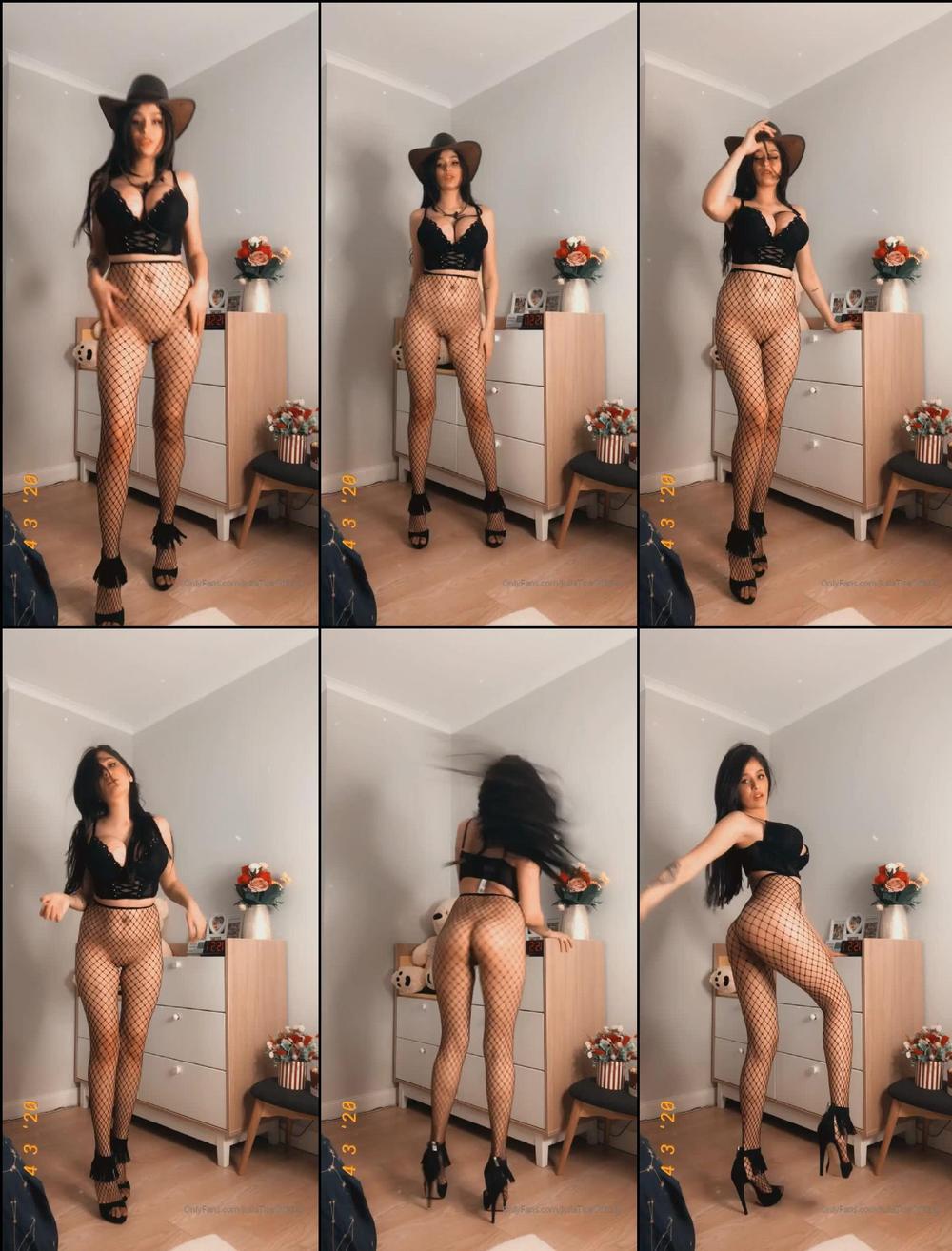 juliaticaofficial 20 03 2020 168130992 Let's play bb do u want 