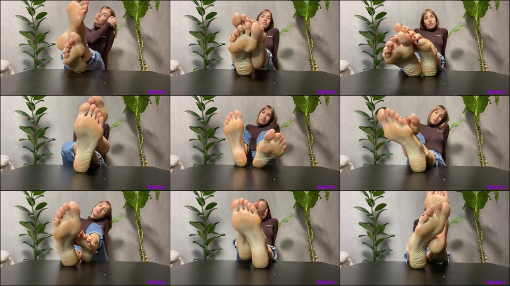 Lisa's Sexy Long Soles HD - December 01, 2021