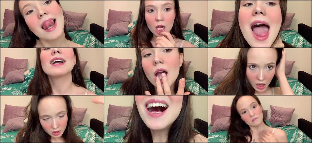 Showing you my cute mouth - Nov 29, 2021