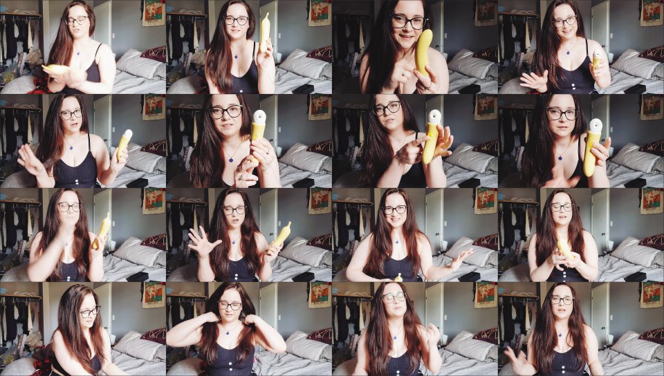 Caityfoxx Banana Toy Review