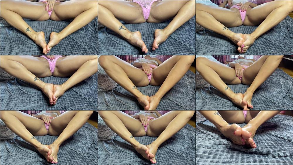 froggeefeetvip 02 04 2021 2071783390 Just little cuddling with my 